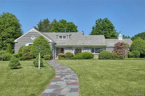 Have A Look At This Beautiful Property in Bronxville, NY!