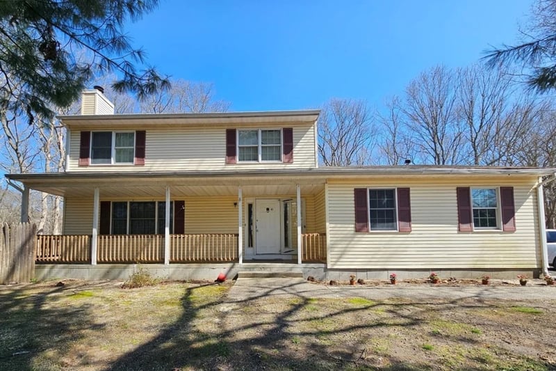 A Fix and Lease Project in Eastport, NY!