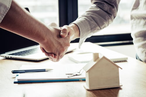 Bridge Loans vs. Traditional Financing: Which is Right for Your Investment Property?