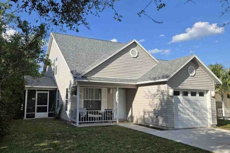 Don't Miss This Property in Vero Beach, FL!