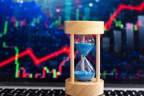 Understanding Market Timing: When BrokersShould Recommend Long-Term Rental Financing